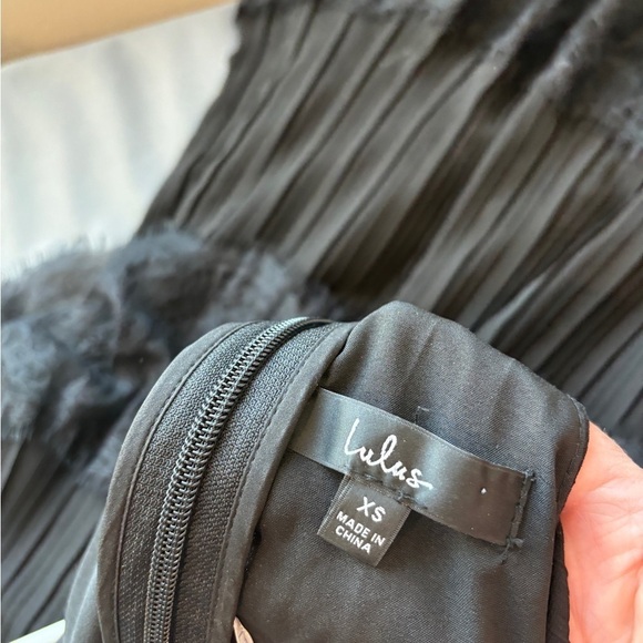 ❤️ Lulus Came For Cocktails Black Pleated Tiered Lace Maxi Dress XS - Picture 2 of 3